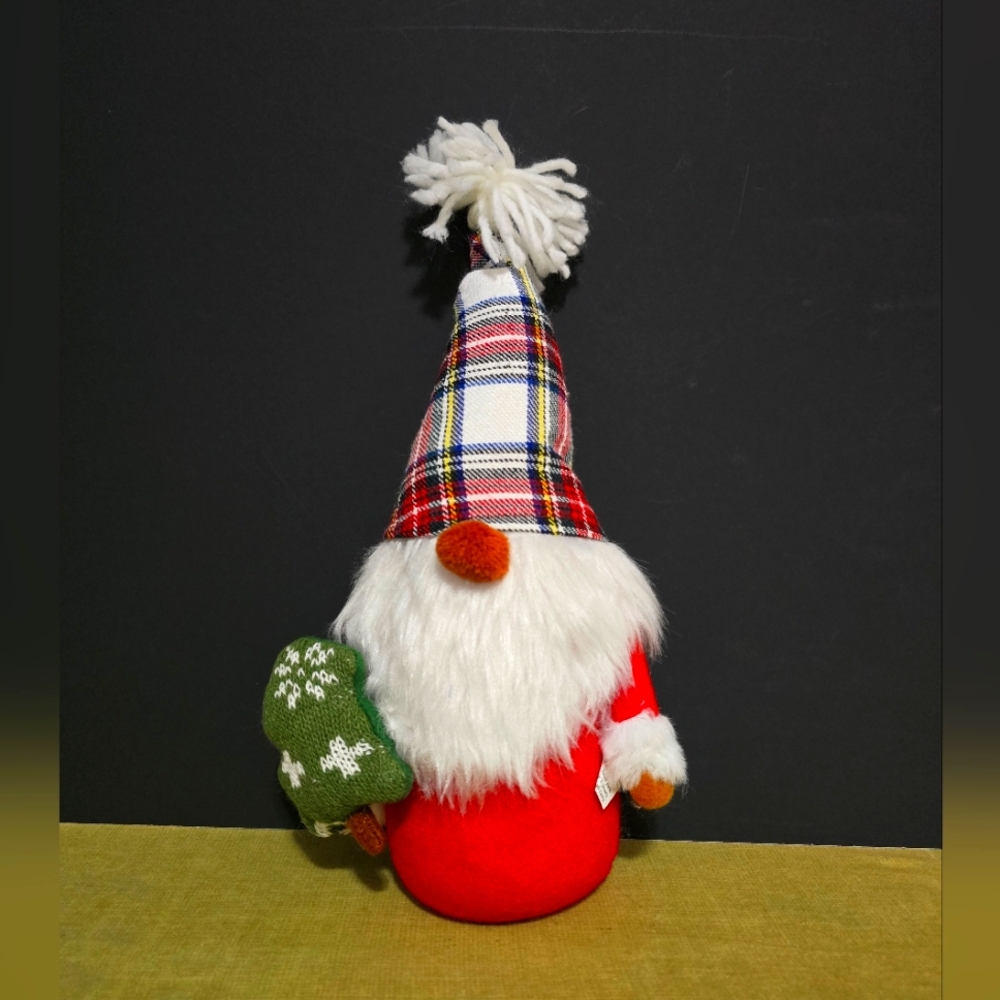 Festive Gnome w Plaid Hat and Green Tree 10"